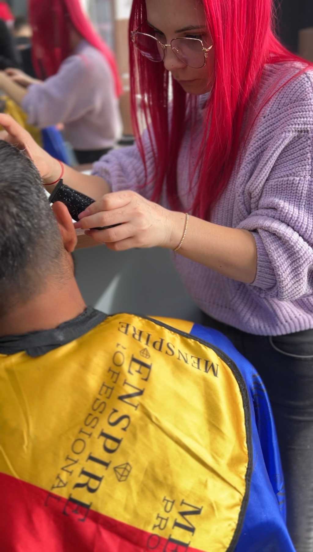 Cursantă frizerie femei PointCut Pitești 1